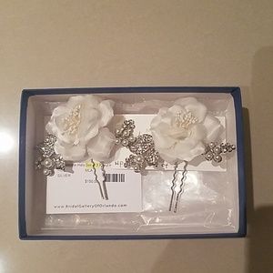 Bridal hair accessory